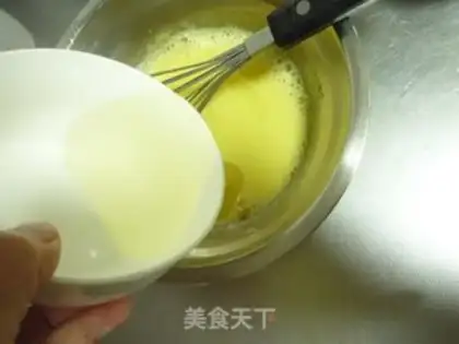 Make Green side rolls of cake step 2