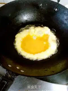 Make cucumber fried eggs step 5