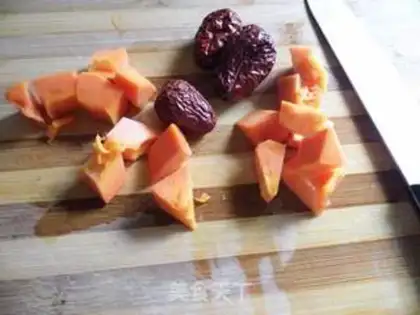 Make A melon soup step 1