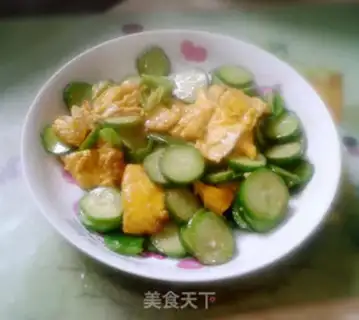 Make cucumber fried eggs step 11