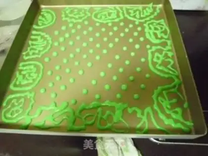 Make Green side rolls of cake step 13