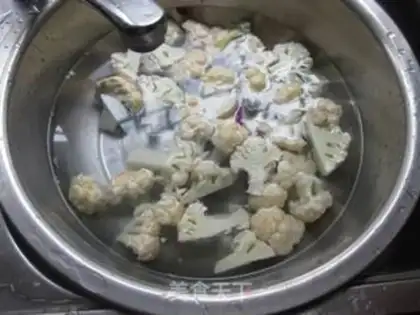 Make Cheese gravy step 0