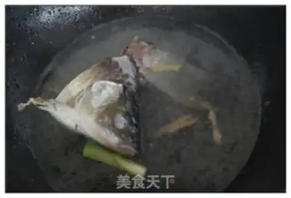 Make Gold-cream mushroom fish soup step 2