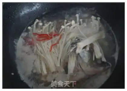 Make Gold-cream mushroom fish soup step 3