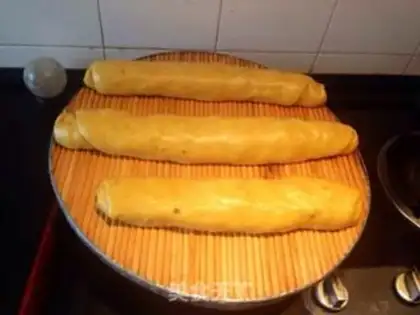Make Yellow rolls with dates step 6