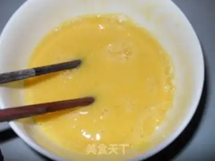 Make Onion fried eggs step 2