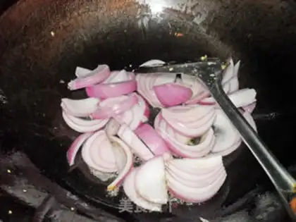 Make Onion fried eggs step 6