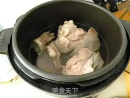 Make Pork bones step 0