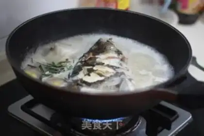 Make Red-burned fish head step 2