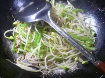 Make Pyramid spinal sprouts step 5