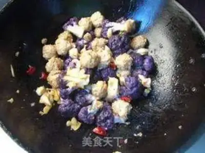Make The veal flower fried seafoodballs step 8