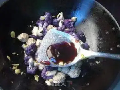 Make The veal flower fried seafoodballs step 9