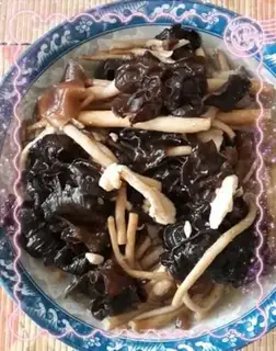 Make Tea mushrooms, black wood, chicken step 7