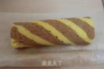 Make Two-colour towel cake rolls step 8