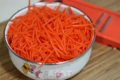 Make Garlic carrots step 0