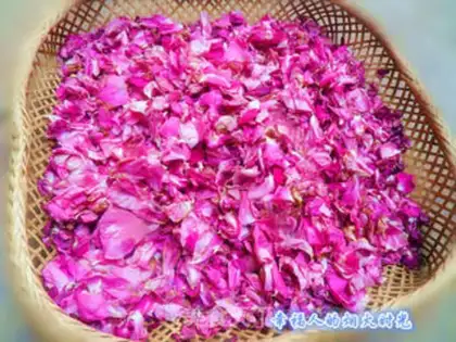 Make Rose candy step 2