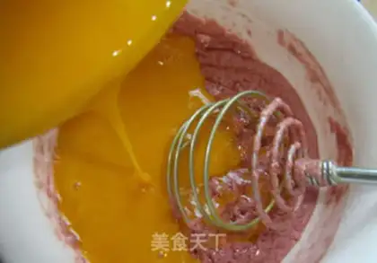 Make Red twilight roll step 5