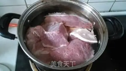 Make Red beef noodles step 0