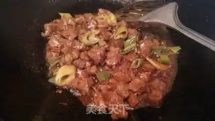 Make Red beef noodles step 3