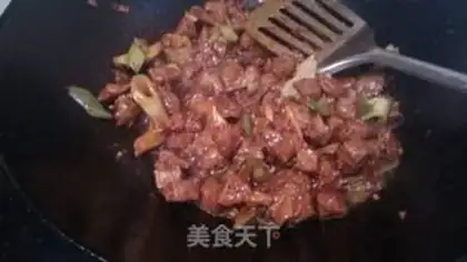 Make Red beef noodles step 4