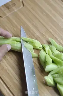 Make Old oil cucumbers step 1