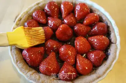 Make French chocolate strawberry tower step 6