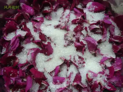 Make Rose honey step 2