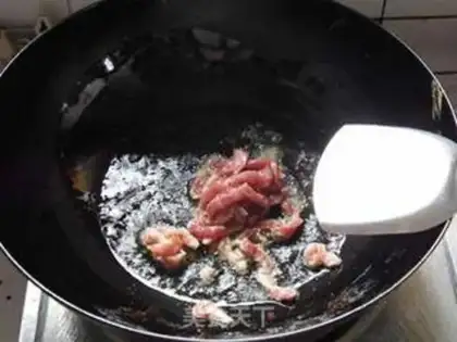 Make Snack of gravy with broccoli step 5