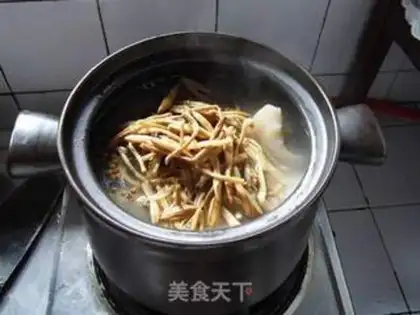 Make Golden needles and pig hoofs step 5