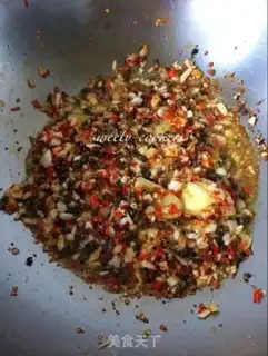 Make Garlic spicy lobster step 3