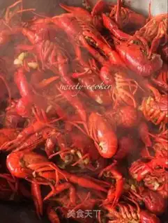 Make Garlic spicy lobster step 5