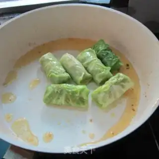 Make A fragrance green roll step 9