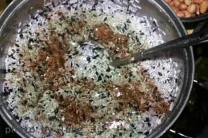 Make Black rice, brown meat step 5