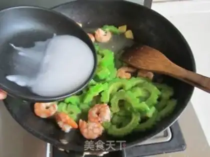 Make Shrimp and bitter melon step 7