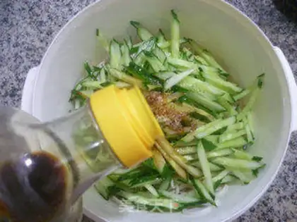 Make The cucumbers mixed with flour step 9
