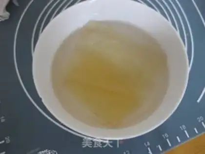 Make Peach mousse cake step 2