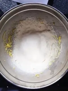 Make The fruit pie step 2