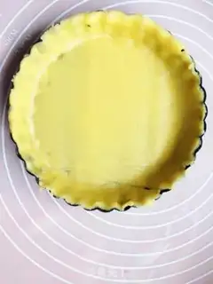 Make The fruit pie step 5