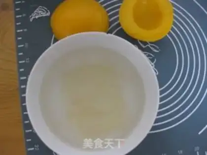 Make Peach mousse cake step 12