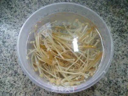 Make Gold pins and mushrooms step 2