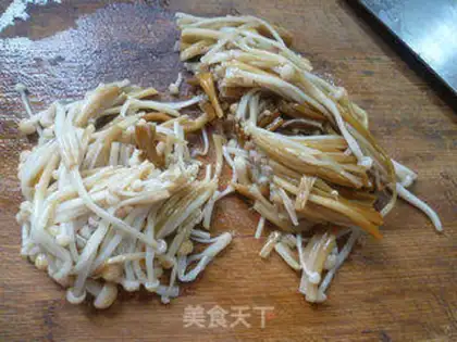 Make Gold pins and mushrooms step 3