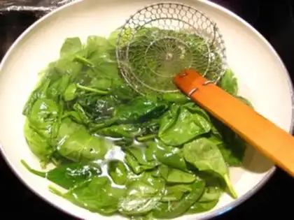 Make The sesame spinach tower step 1