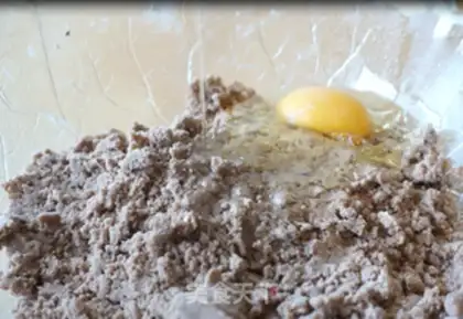 Make French pears chocolate pie step 3