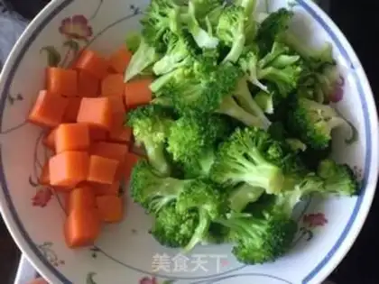 Make Salmon pasta step 0