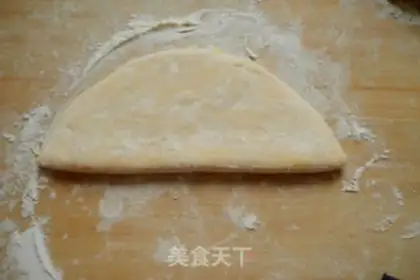 Make Pumpkin hoove roll step 8