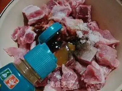 Make Peanut green bean ribs step 1