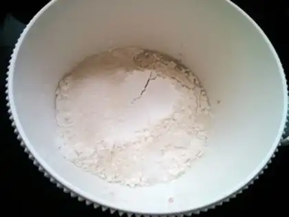 Make Heart-shaped coconut bread step 1