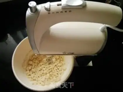 Make Heart-shaped coconut bread step 2