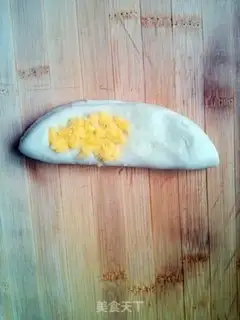 Make Heart-shaped coconut bread step 7