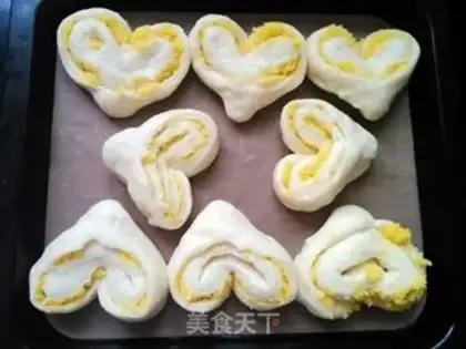 Make Heart-shaped coconut bread step 11